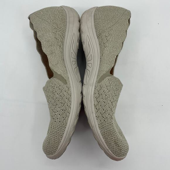 SKECHERS Knit Slip On Shoe Womens Size 9.5 Stretch Upper Cushioned Flats Natural - Picture 3 of 8